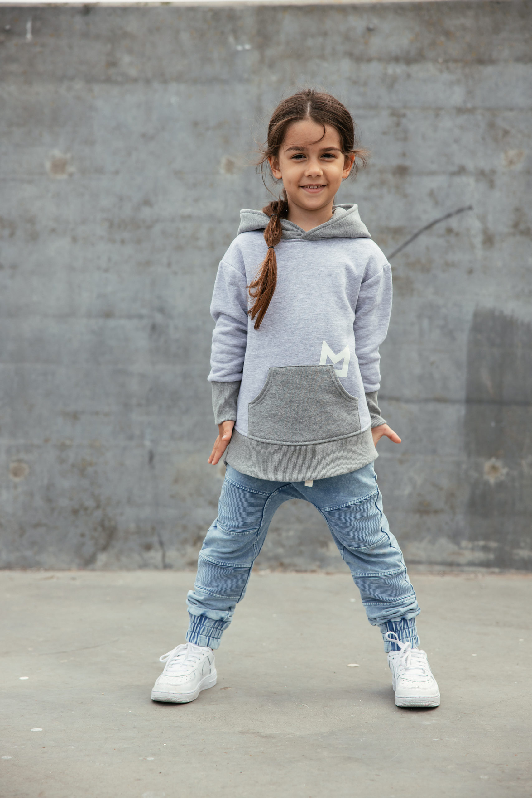 Bluza z kapturem - Szara