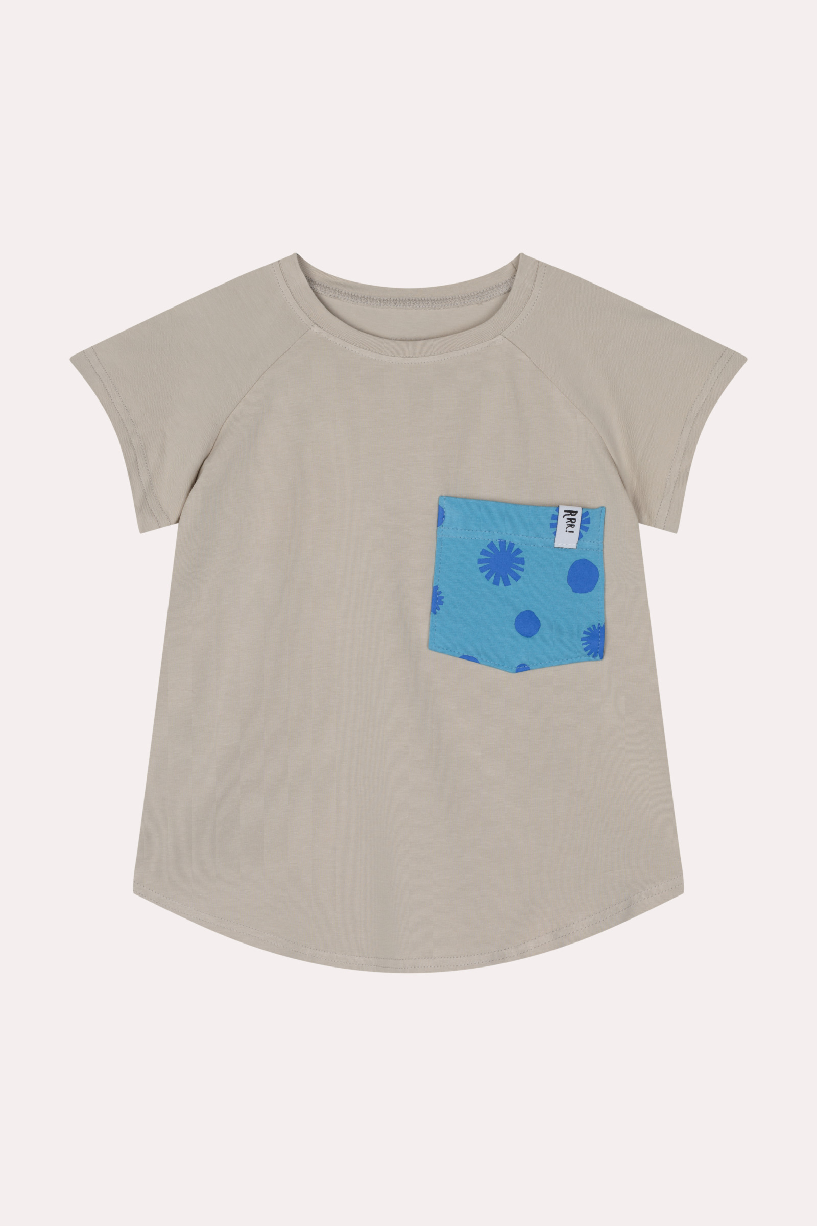 T-shirt beżowy z kieszonką w kropki