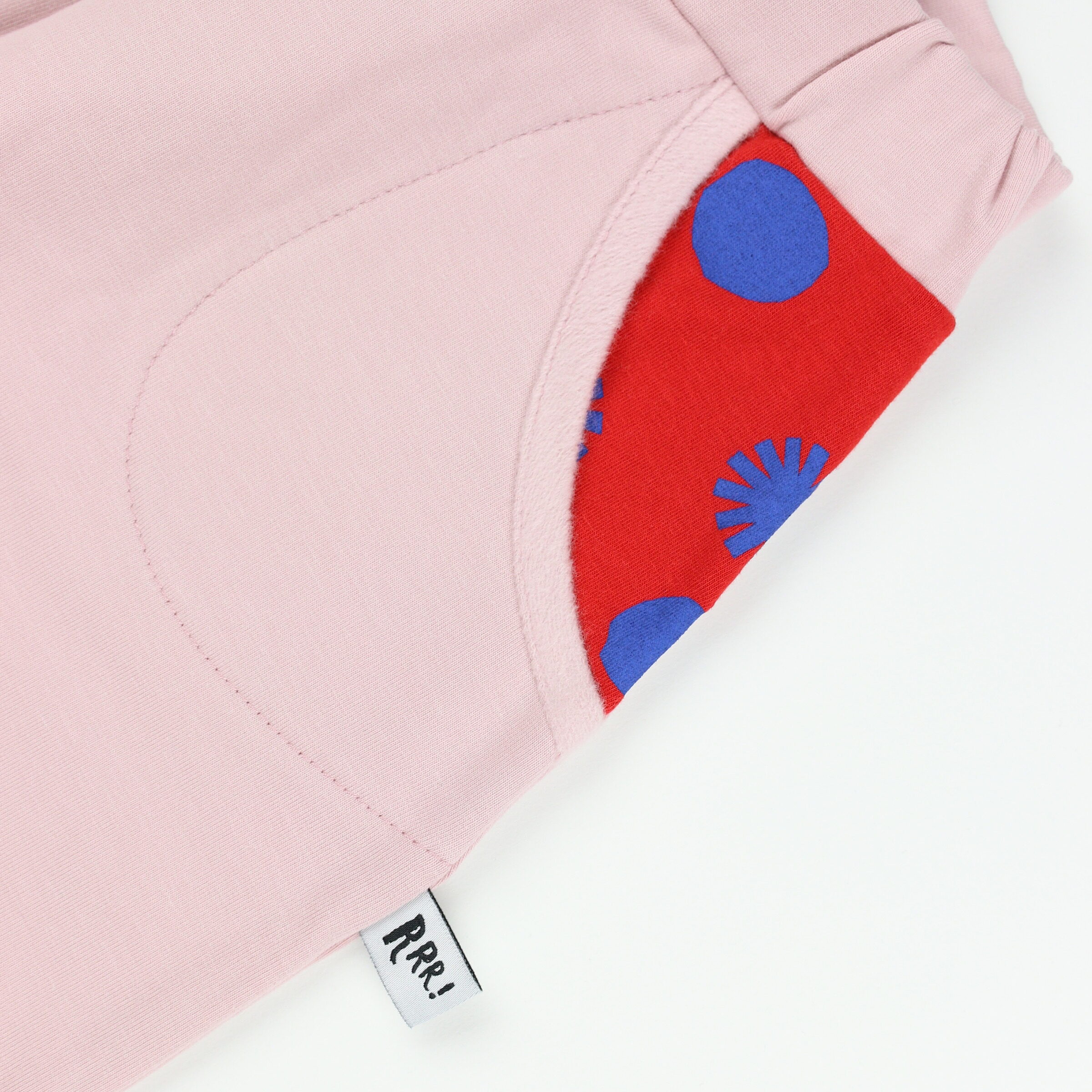 Spodenki różowe z kieszonką w kropki