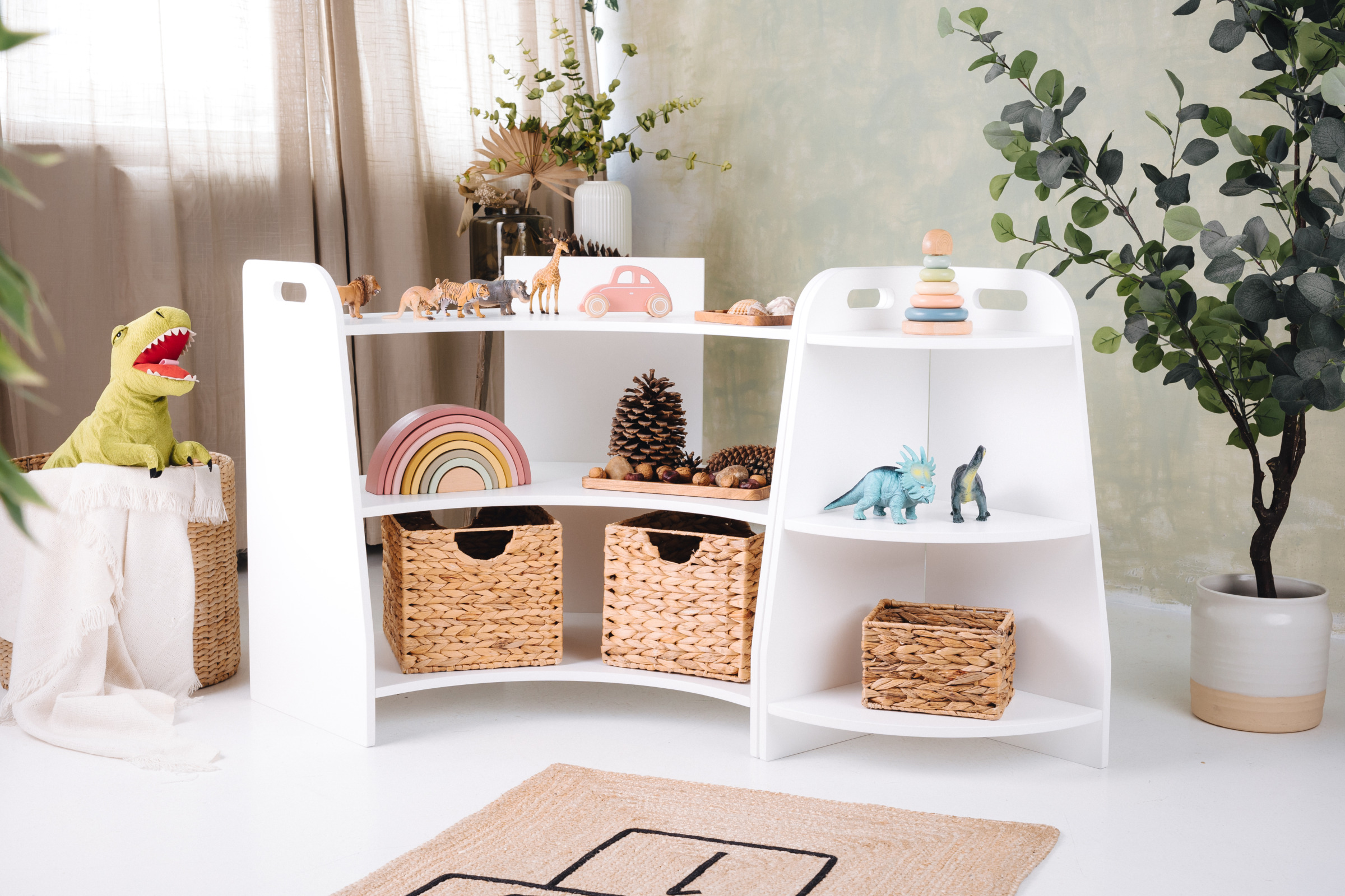 Końcowa półka na zabawki Montessori