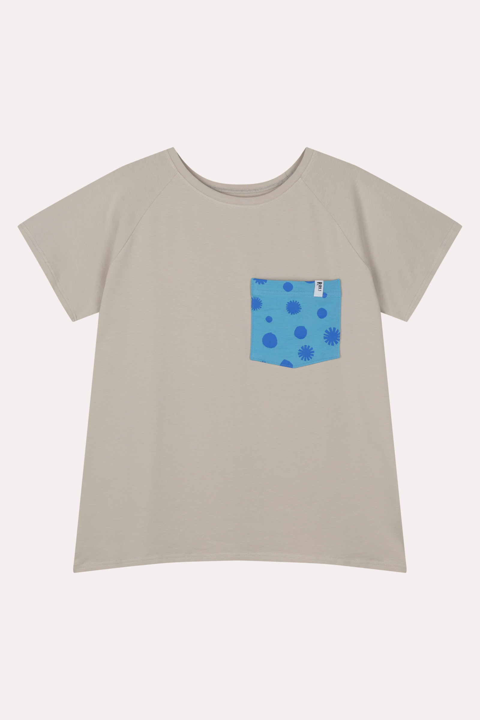 T-shirt beżowy z kieszonką w kropki dla dużych